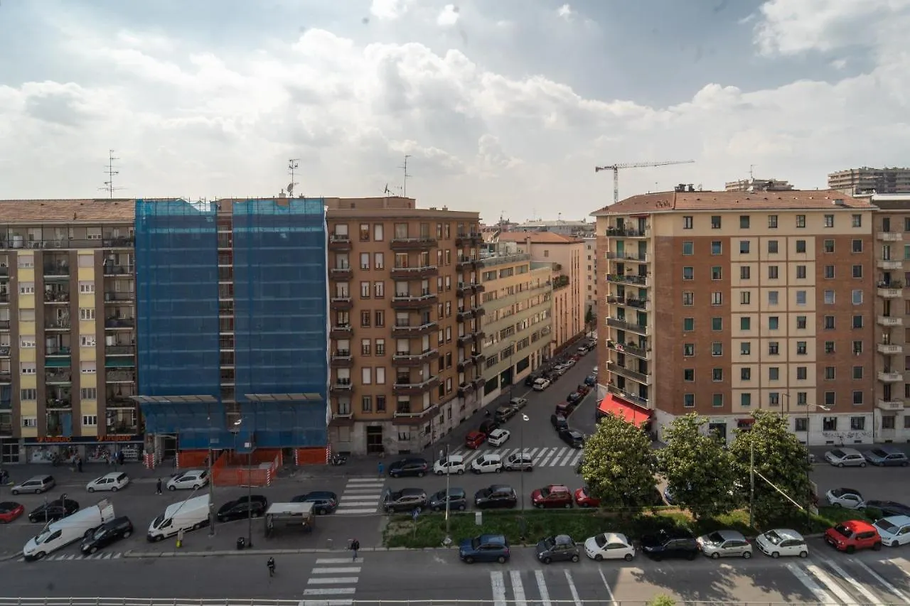 Central Apartment Milano  Μιλάνο